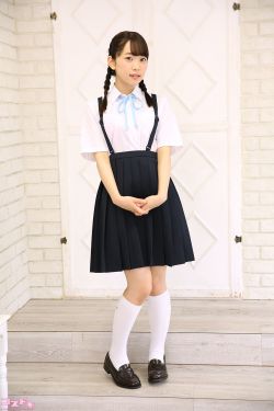 搓光美女衣服